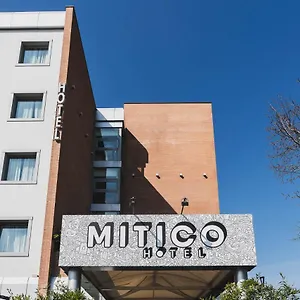 επισκεφθείτε το ξενοδοχείο