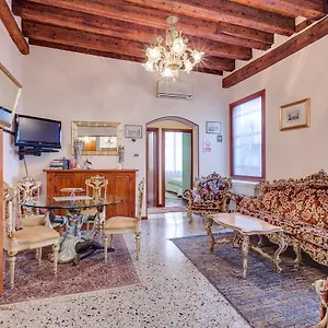 ca-san-mois.hotelinveneto.com/