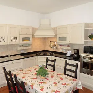 https://la-casa-di-rita.hotelinveneto.com