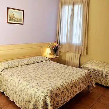 Hotel Regina Florence Italy
