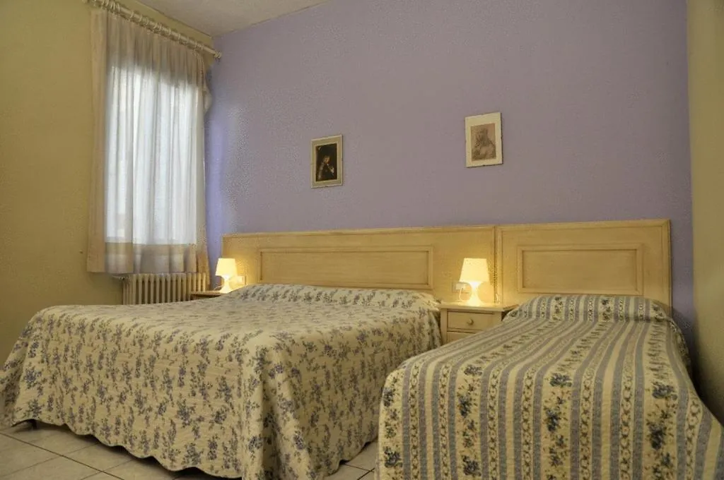 Hotel Regina Florencia 0*,